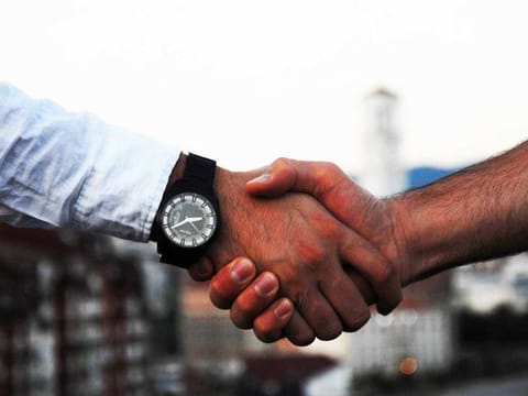 Under the revised Commercial Agency Law, public joint stock entities have a chance to be commercial agents. It does open up opportunities for existing family businesses to think going public. 