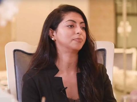 How to control emotional eating, according to a top nutritionist