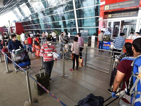 From the Editors: Huge relief as resident visa holders stranded in India, Pakistan, Sri Lanka and Nepal allowed to enter UAE