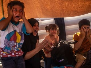 Greece sees end to Lesbos migrant crisis within a week