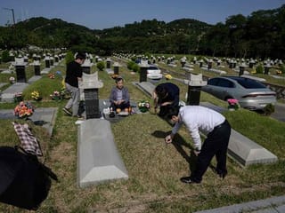 Coronavirus remakes South Koreans' Thanksgiving traditions