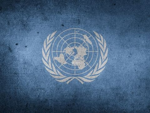 UN