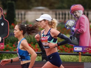 In Pictures: 40th London Marathon starts, featuring elite runners without spectator access
