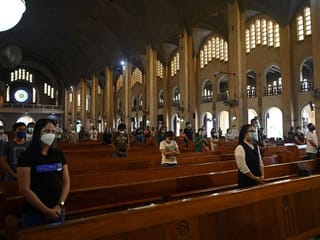 Lockdown tests faith in COVID-19-hit Philippines