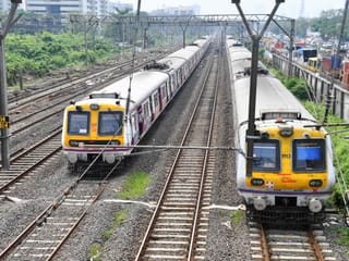 In Pictures: Mumbai on pause after huge power outage