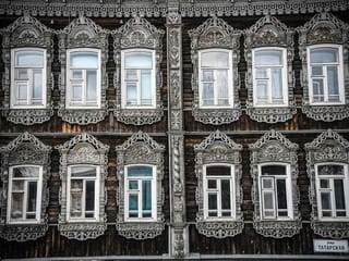 Siberia's treasured wooden houses face uncertain future