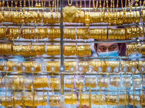 Will gold price go down in 2021?