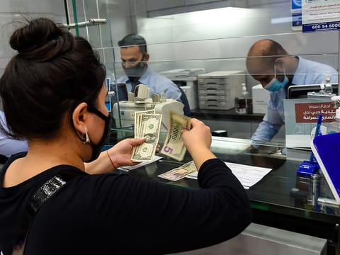 Outward personal remittances from the UAE declined by 4.1 per cent or Dh1.7 billion year on year in the fourth quarter according to the quarterly economic review of the Central Bank of UAE.