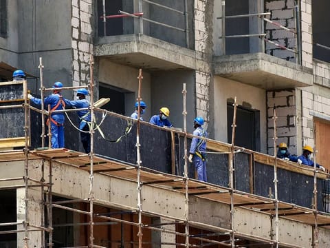 Some key sectors such as construction continue to hire at more or less the same pace, but in others, the speed is showing signs of a slowing down. 