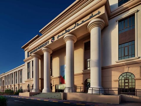Abu Dhabi University