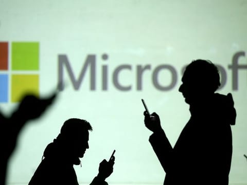 The company had 221,000 full-time employees, including 122,000 in the United States and 99,000 internationally, as of June 30.