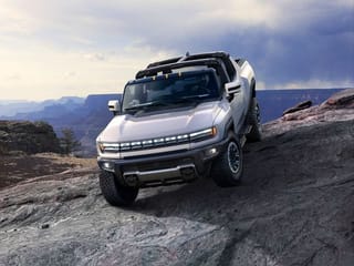 Look! GM debuts electric Hummer pickup truck
