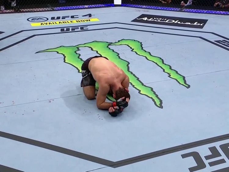 Khabib Nurmagomedov breaks down after defeating Justin Gaethje in Abu Dhabi