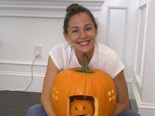 Hollywood: Jennifer Garner shuts down pregnancy speculation