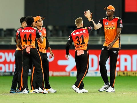 Sunrisers Hyderabad players celebrate the victory. 