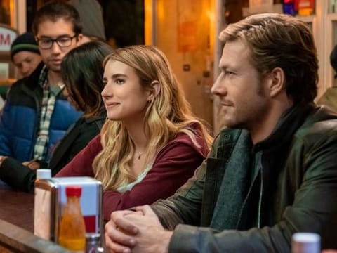 Emma Roberts as Sloane Reed and Luke Bracey as Jackson in 'Holidate'.