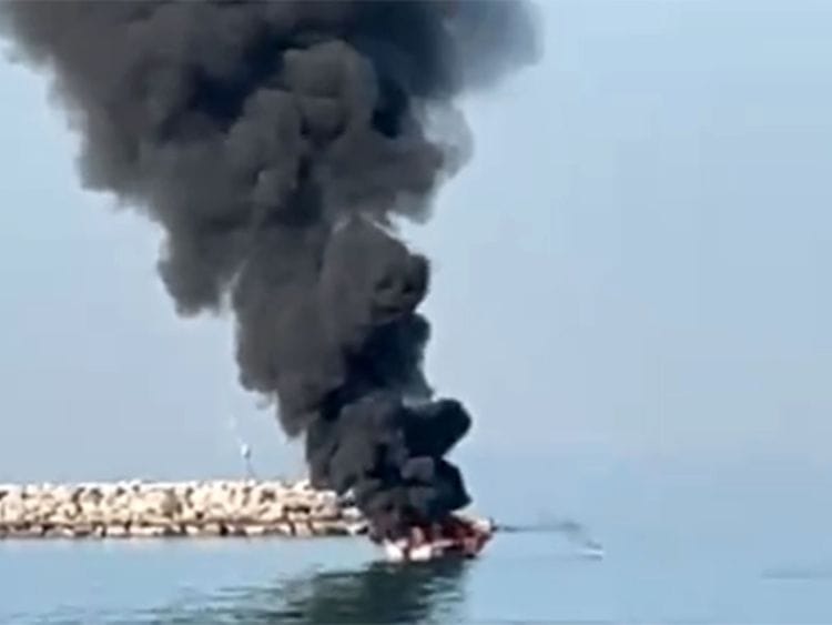 NAT 201110 BOAT FIRE-1604998885184