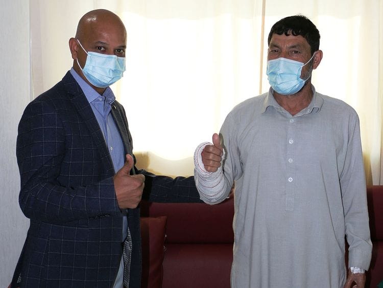 NAT Mohamed Hazrat with his doctor Dr. Bhuvaneshwar Machani at Burjeel Hospital Dubai-1605590683535