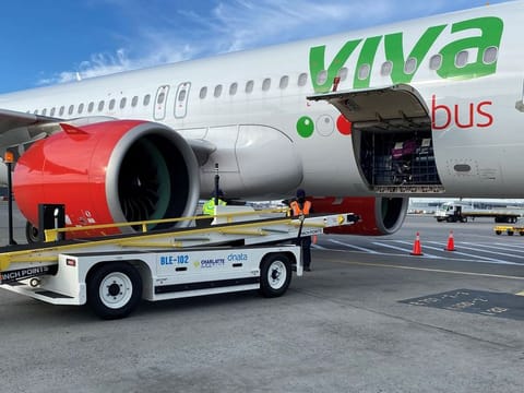Look no hands... dnata does things the 'green' way at JFK International. 