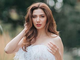 From to Mahira Khan to Saba Qamar, here’s what Pakistani celebrities think of love