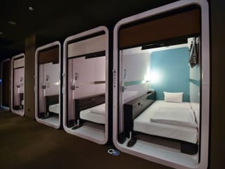 Photos: Inside an airplane cabin-style hotel in Tokyo