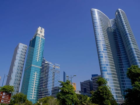  ZonesCorp and Block 7 Investments will jointly develop the Block 7 Innovation Hub in the heart of the Industrial City of Abu Dhabi (ICAD).