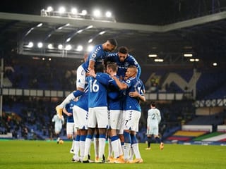 Premier League: Manchester derby fires blanks, fans help Everton upend Chelsea