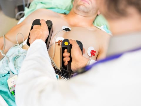 Men are more susceptible to heart attacks than women, and need to be extra vigilant for tell-tale signs.