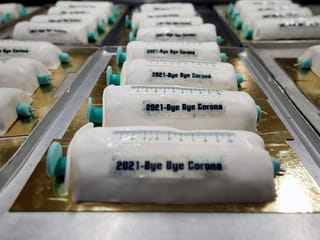 Photos: German bakery creates COVID-19 syringe cakes