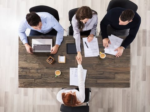Top challenges facing job seekers in the Middle East today include lack of suitable job opportunities and work permit issues.