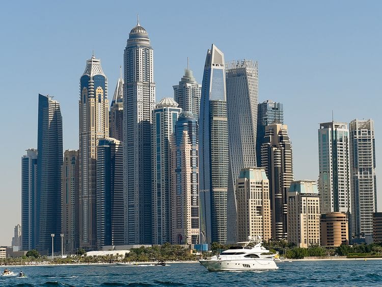 Stock Dubai Skyline Marina