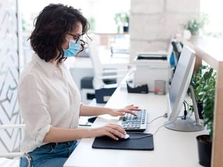 UAE: Can I work if I am on my husband’s visa?