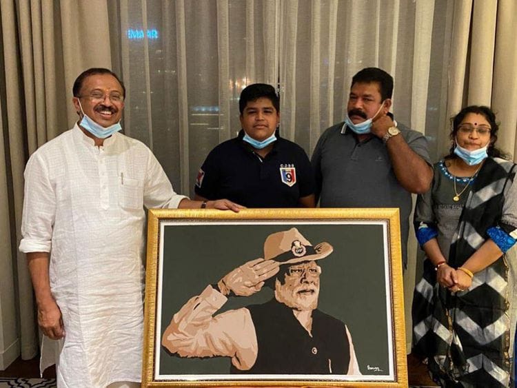Saran-Sasikumar-and-family-with-Indian-minister