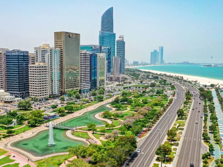 Stock Abu Dhabi skyline
