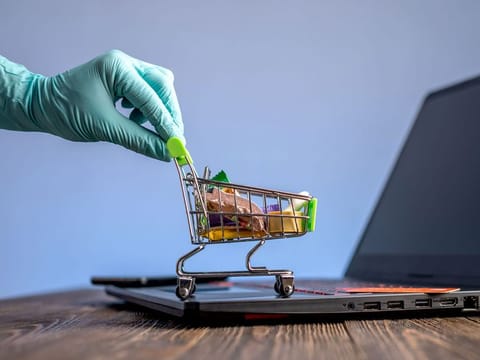 The summit emphasized that small businesses now have the chance to expand their digital presence and extend their reach and sales 