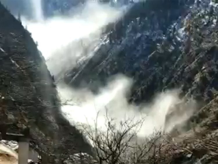 Glacier broken in Uttarakhand, several feared missing