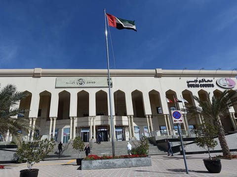 Dubai cleaner fined Dh9,500 after stolen phone he took gets stolen again