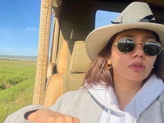 See: Pakistani star Mahira Khan on holiday in Masai Mara, Kenya