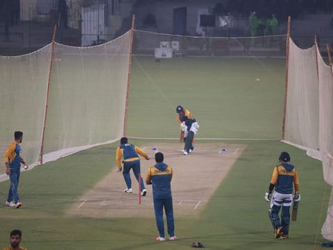 Pakistan train in Lahore