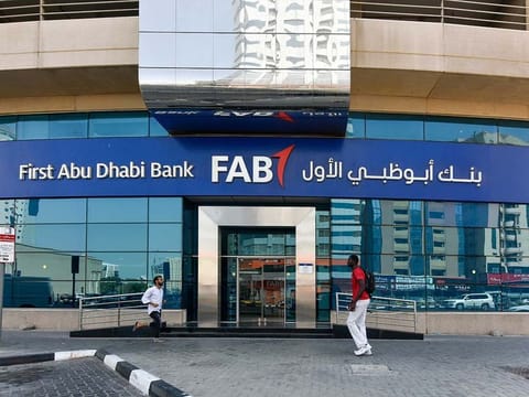 Etihad Credit Insurance (ECI), the UAE Federal export credit company, signed an MoU with First Abu Dhabi Bank (FAB) and Crediti Fintech for the implementation of the UAE Trade Finance Gateway.