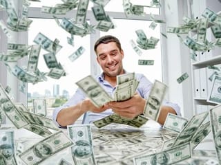 UAE: 7 habits that made millionaires most of their savings. Find out which!