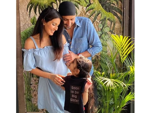 Harbhajan Singh with with Geeta Basra and daughter Hinaya Heer Plaha announce the good news