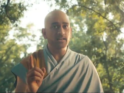 MS Dhoni poses as a monk in the IPL advert