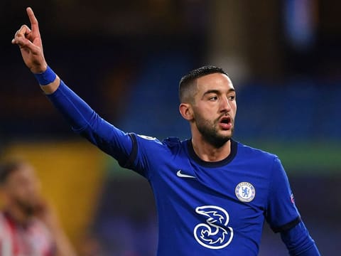 Chelsea's Moroccan midfielder Hakim Ziyech celebrates after scoring his team's first goal.