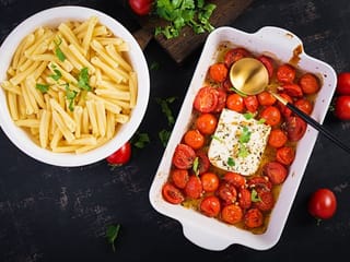 Melted Feta, tomatoes, pasta and herbs - decoding the viral trend