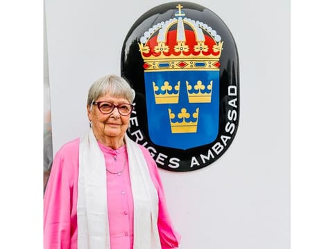 In recognition of her services to the local communities in the health sector, Pakistan government has announced the Pride of Performance award for Wenny Lekardal.