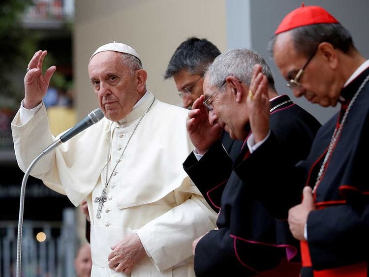 Pope Francis blessing 