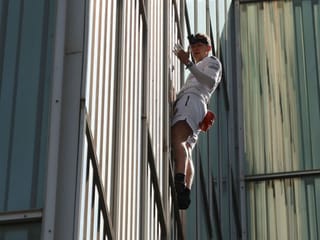 Daredevil free climber scales one of Europe's highest skyscrapers