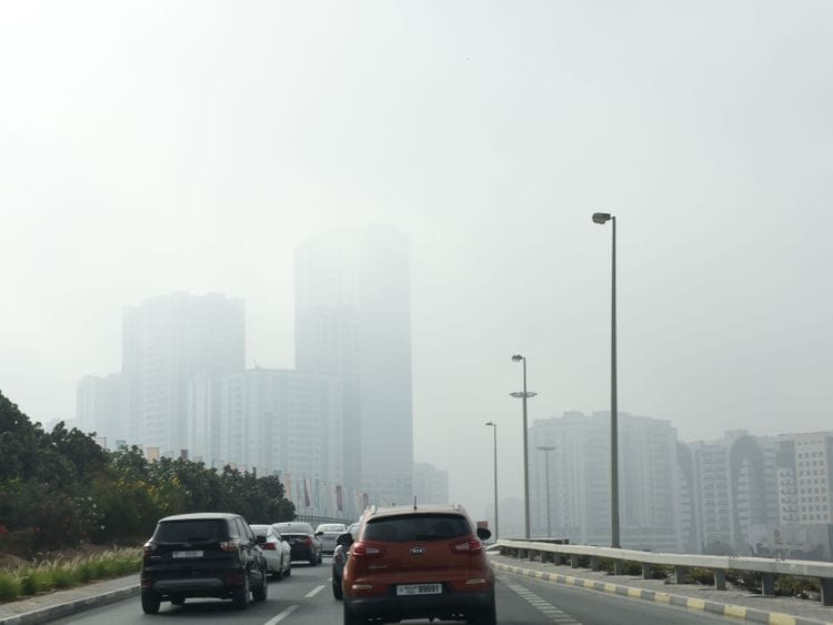 20210408 sharjah fog