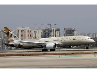 Etihad updates flight schedule, urges passengers to check bookings